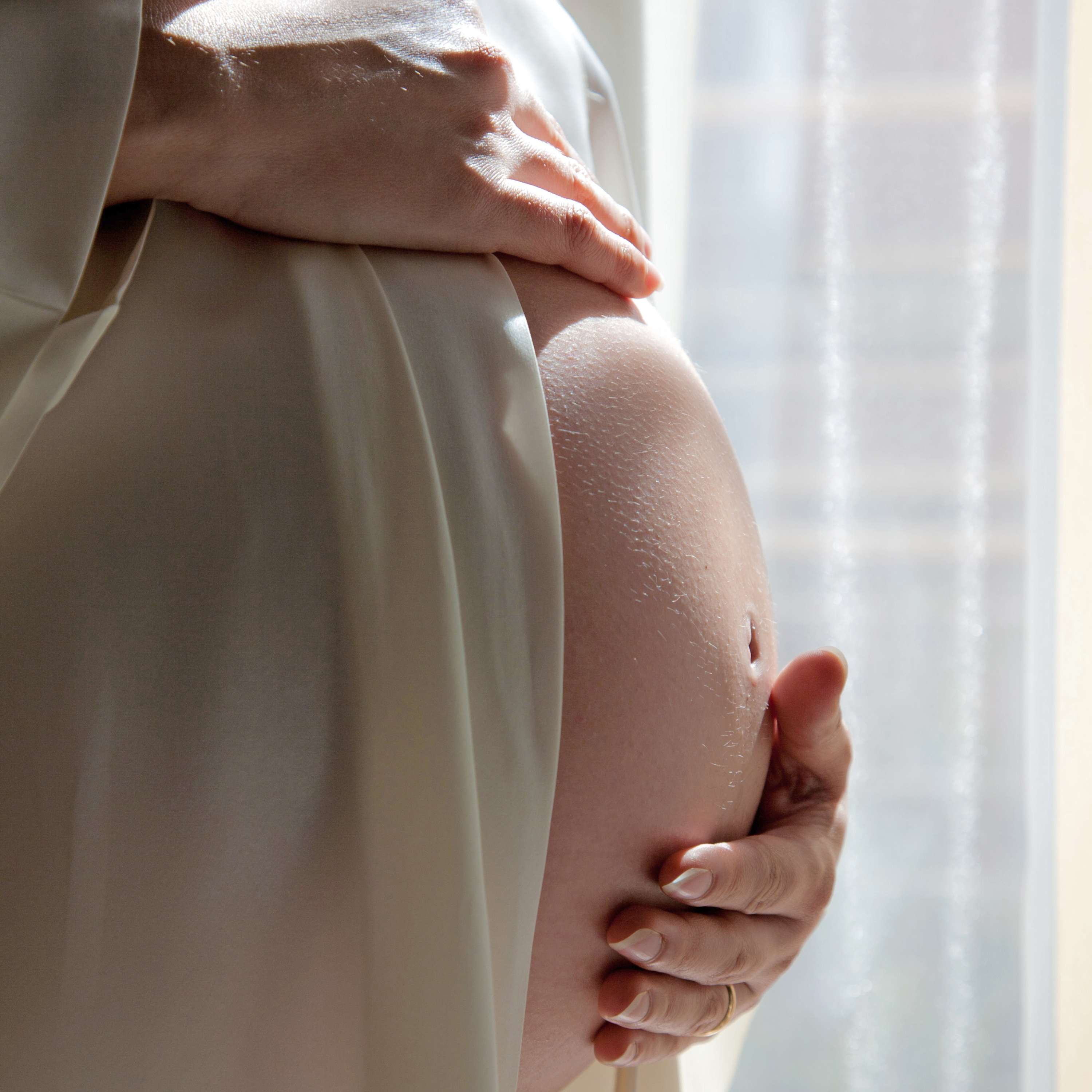 Sleep Comfort Tips for Pregnant Women and New Moms