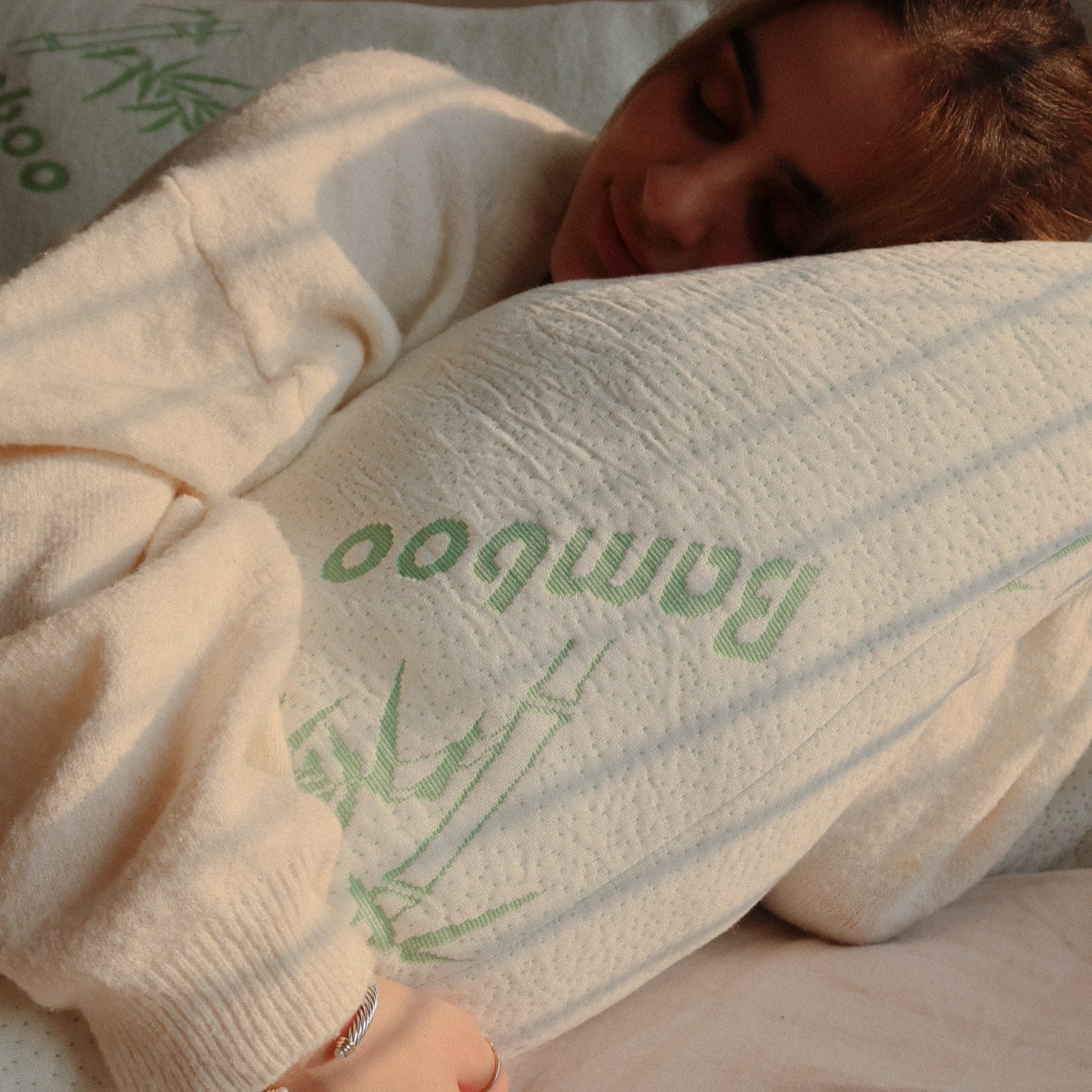 Almohada de cuerpo entero de bambú con espuma viscoelástica triturada